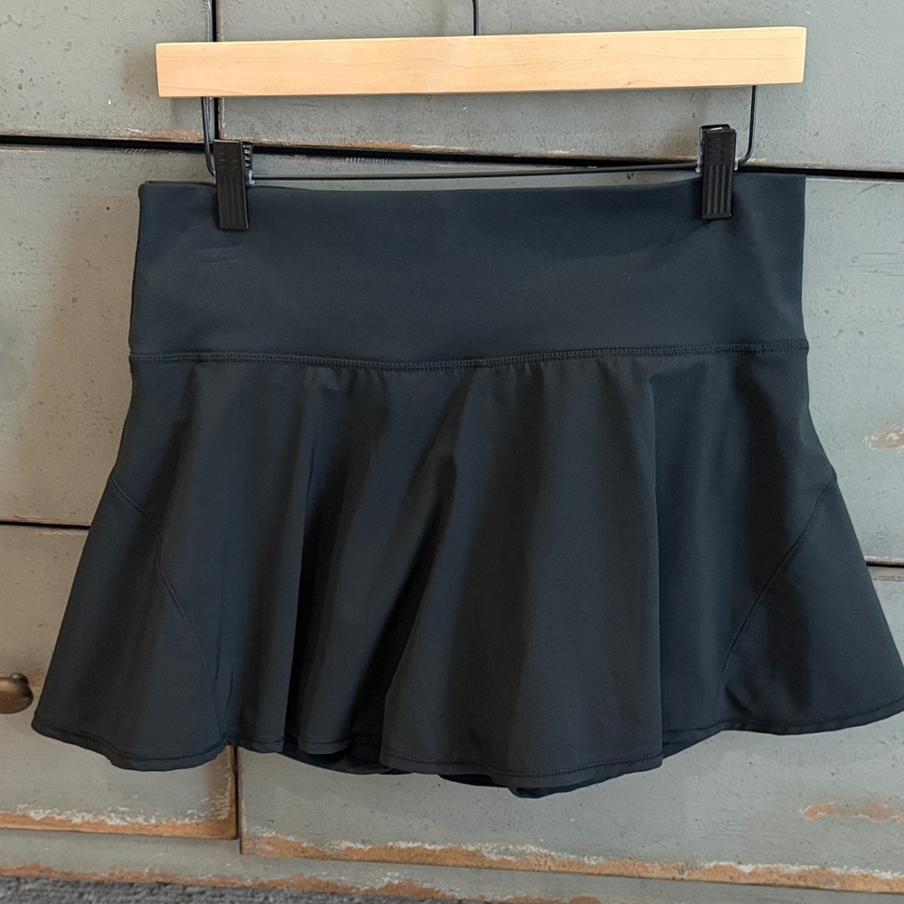 Buc-ees Black Women's Active Skirt with Flared Hem